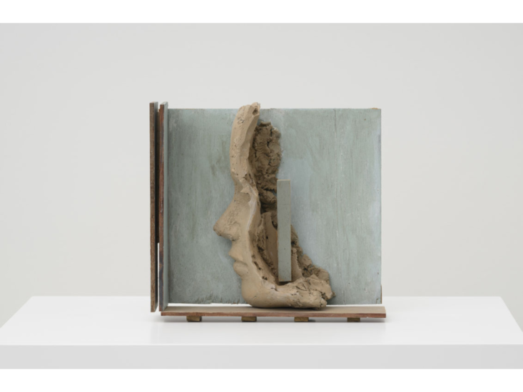 Mark Manders　Day Scene　2023